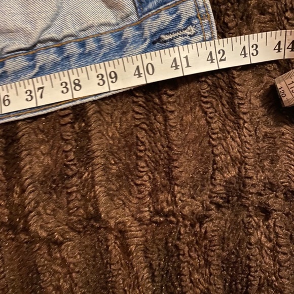 Men’s Levi’s Denim Jacket 44R Perfect - Picture 9 of 10